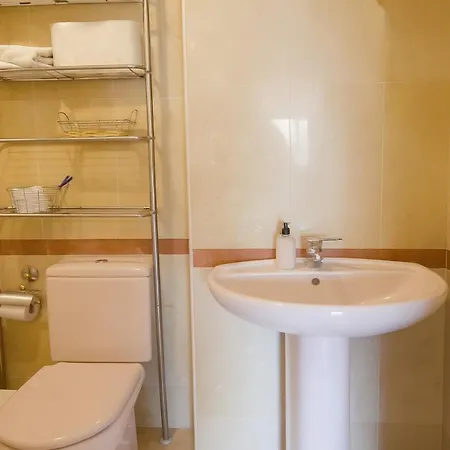 Aparment Neptuno- Located On The Promenade A Few Metres From The Beach. アパート エステポナ