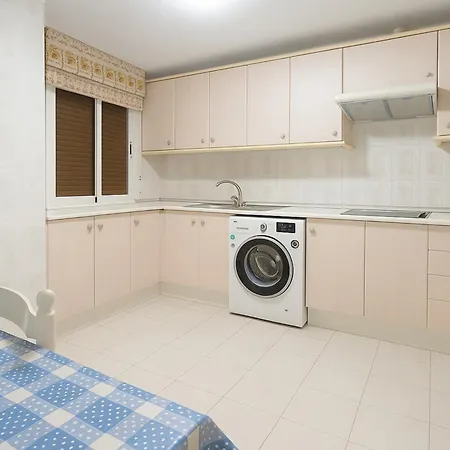 Aparment Neptuno- Located On The Promenade A Few Metres From The Beach. * אסטפונה