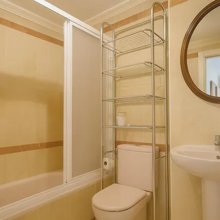 Aparment Neptuno- Located On The Promenade A Few Metres From The Beach.