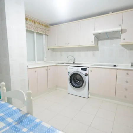 Apartment Aparment Neptuno- Located On The Promenade A Few Metres From The Beach.