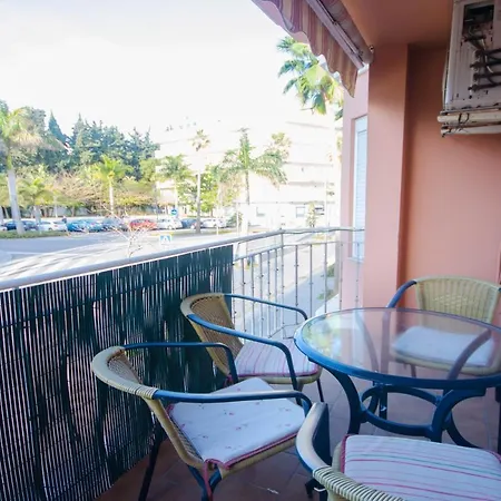 Aparment Neptuno- Located On The Promenade A Few Metres From The Beach. Estepona
