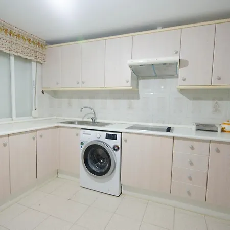Aparment Neptuno- Located On The Promenade A Few Metres From The Beach. Apartment Estepona