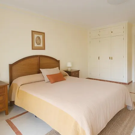 Appartement Aparment Neptuno- Located On The Promenade A Few Metres From The Beach.