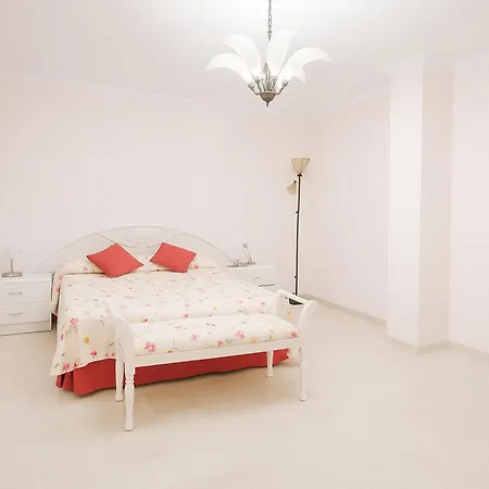 Appartement Aparment Neptuno- Located On The Promenade A Few Metres From The Beach. *