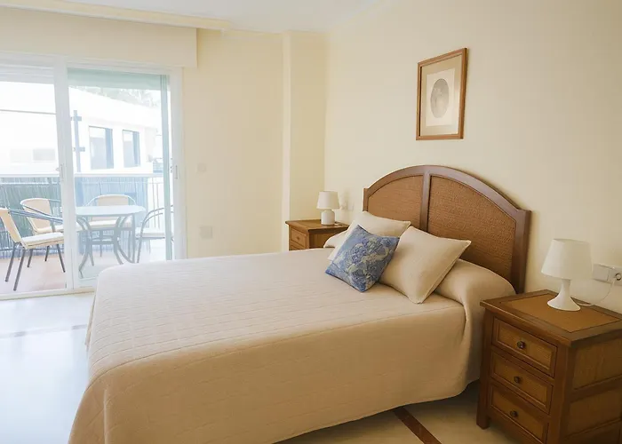 Aparment Neptuno- Located On The Promenade A Few Metres From The Beach. Apartamento *