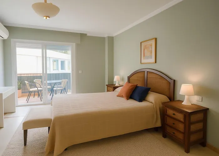 Aparment Neptuno- Located On The Promenade A Few Metres From The Beach. Estepona