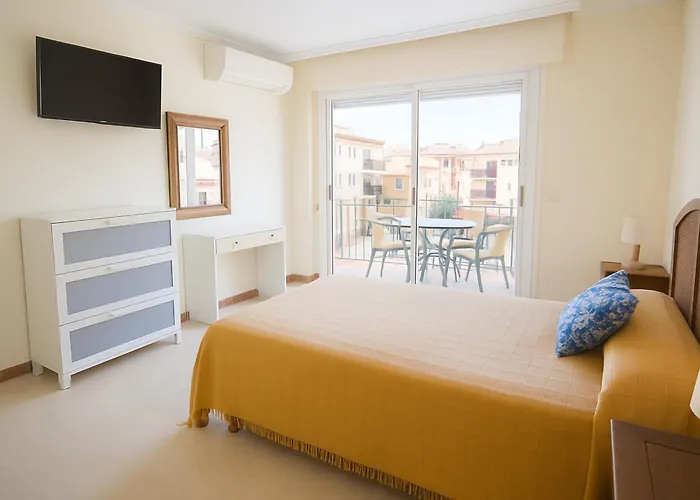 Aparment Neptuno- Located On The Promenade A Few Metres From The Beach. *