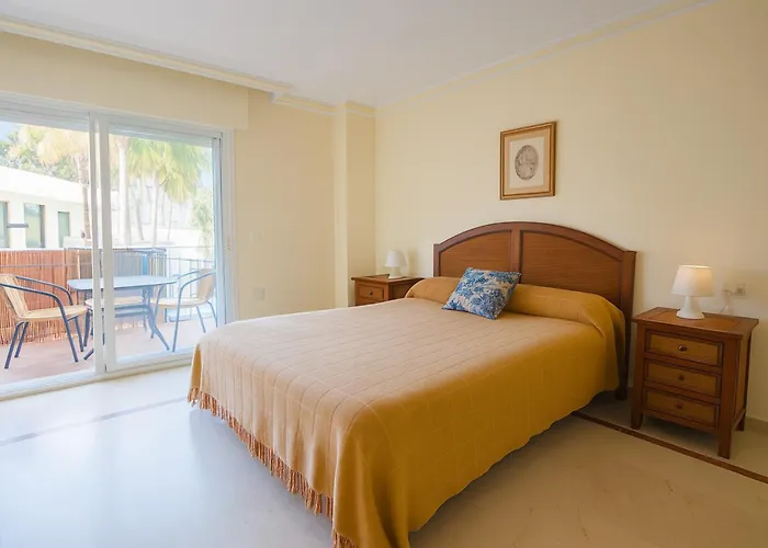 Aparment Neptuno- Located On The Promenade A Few Metres From The Beach. *