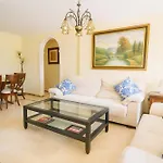 Aparment Neptuno- Located On The Promenade A Few Metres From The Beach. Appartement Estepona