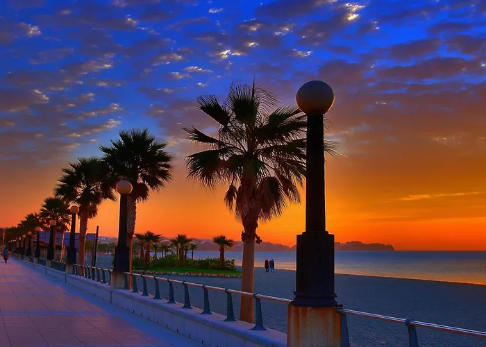 Aparment Neptuno- Located On The Promenade A Few Metres From The Beach. Apartment *