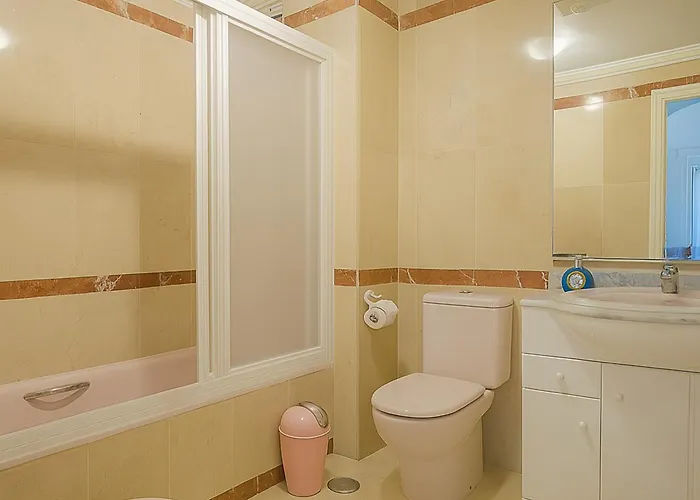 Aparment Neptuno- Located On The Promenade A Few Metres From The Beach.